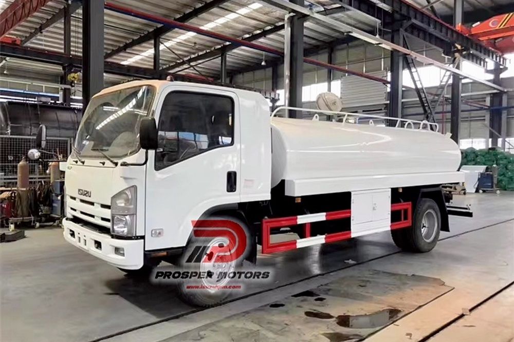 ISUZU FRR 4X2 Stainless Steel 5000L Milk Tank Truck