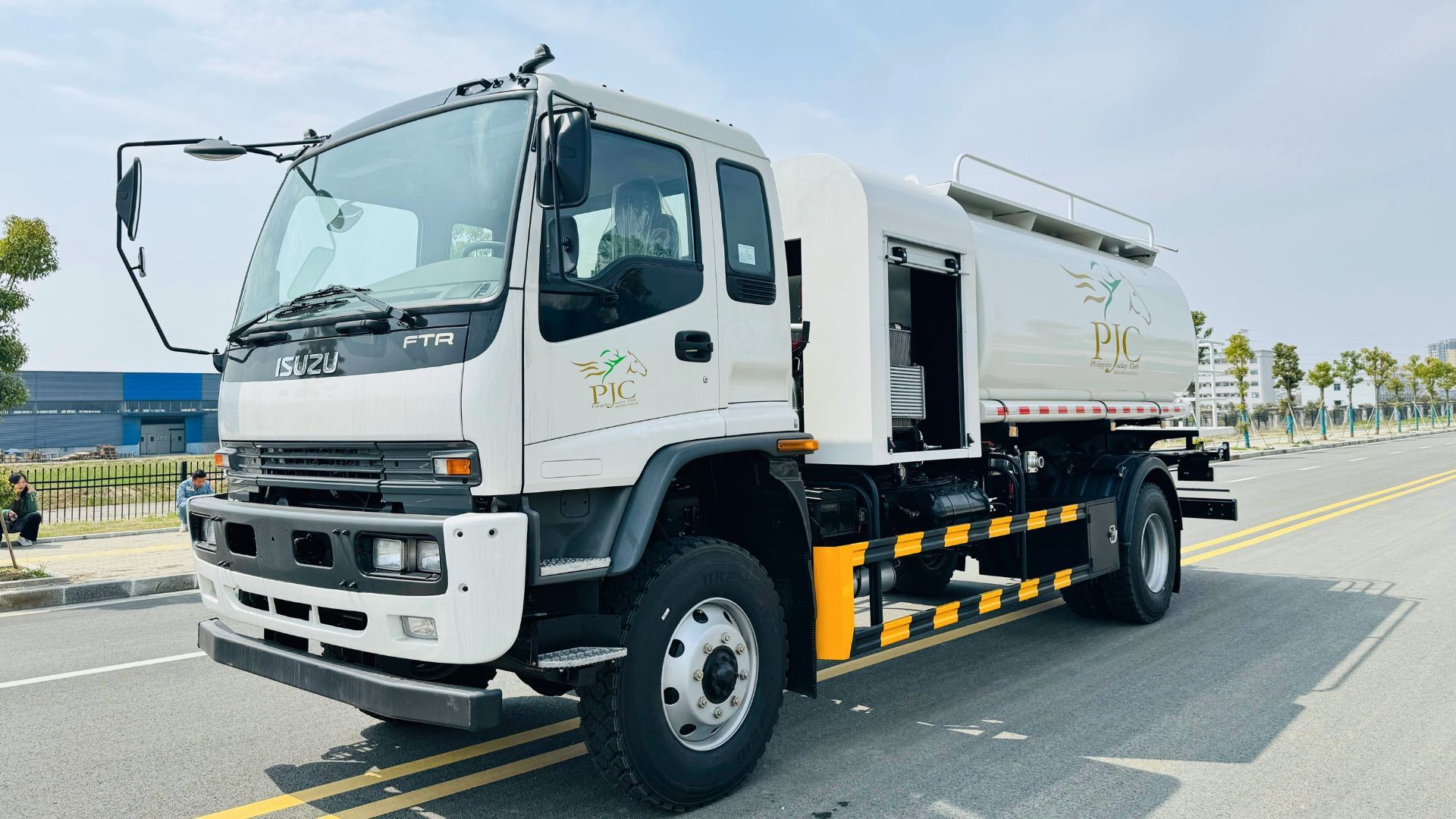 Caminhão de sistema de extinção de incêndios da água de ISUZU FTR 4X2 4HK1 12Ton 12.000L