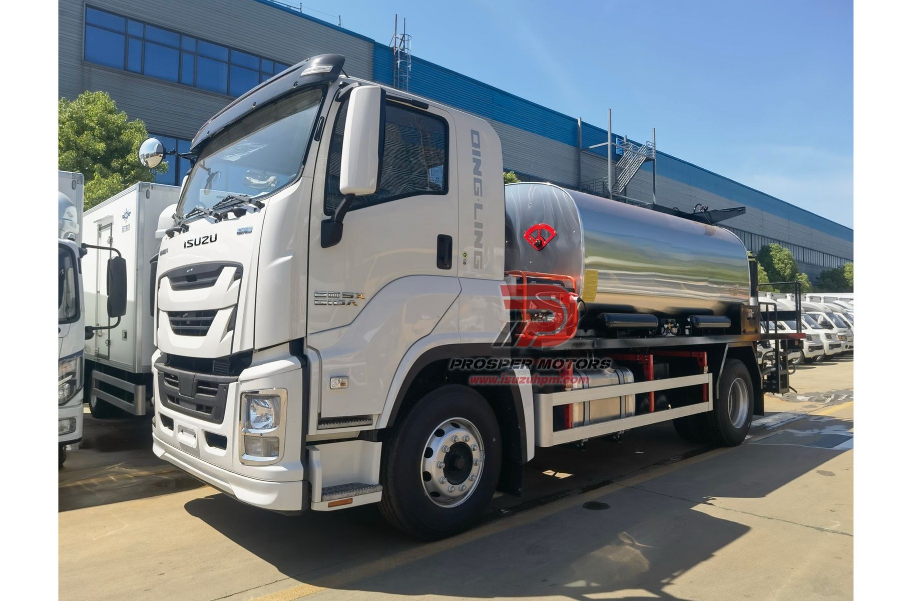 ISUZU FVR 4X2 10m3 10Ton 10000L Truk Penyemprot Aspal(1).jpg