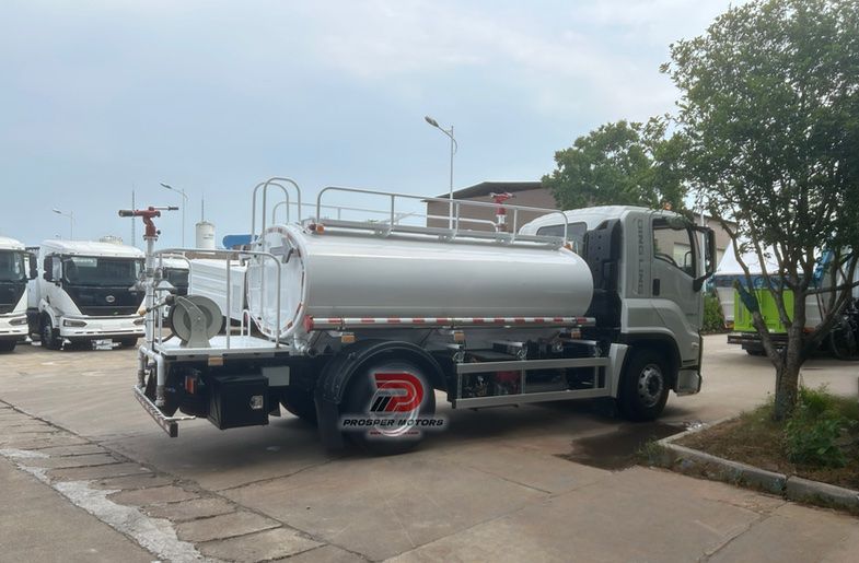 ISUZU FVR 4X2 6HK1 8m³ รถพ่นน้ำ