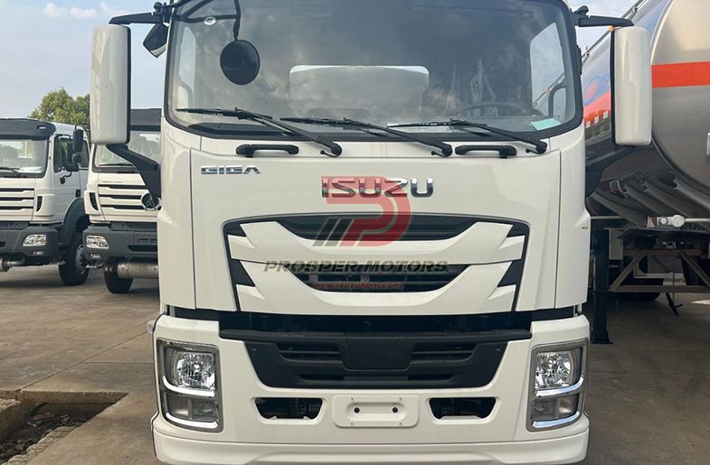 ISUZU FVR GIGA 12000L ရဟတ်ယာဉ် refueling Truck