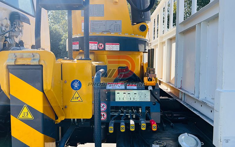 ميزات شاحنة ISUZU FVZ STARGHT ARM BOOM CRANE