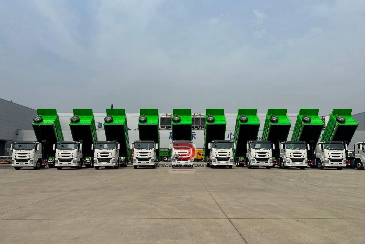 Caminhão basculante Isuzu 10 GIGA com 30,5 metros cúbicos entregue à empresa em Manila, Filipinas
