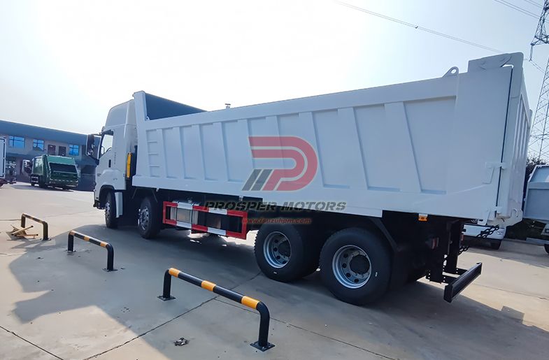 ISUZU CYH GIGA 8x4 12 HUILA QINGLING BIG DUMP TRUCKS