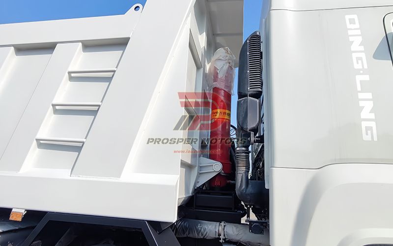 ISUZU GIGA 8x4 12 huila QINGLING BIG DUMP TRUCKS Nā hiʻohiʻona