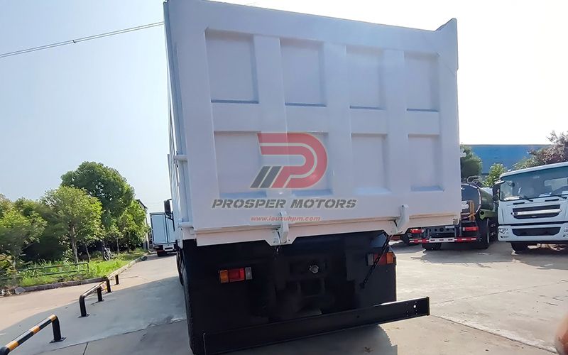 ISUZU GIGA 8x4 12 huila QINGLING BIG DUMP TRUCKS Nā hiʻohiʻona