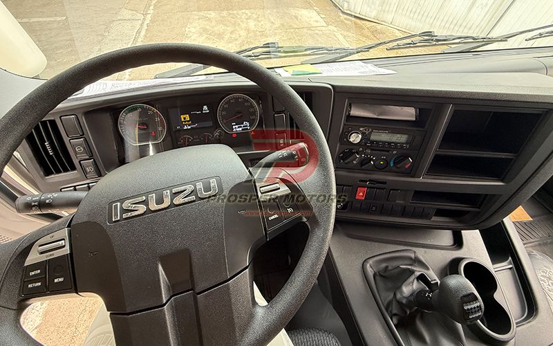 ویژگی های تراکتور سقف بلند ISUZU GIGA EXZ