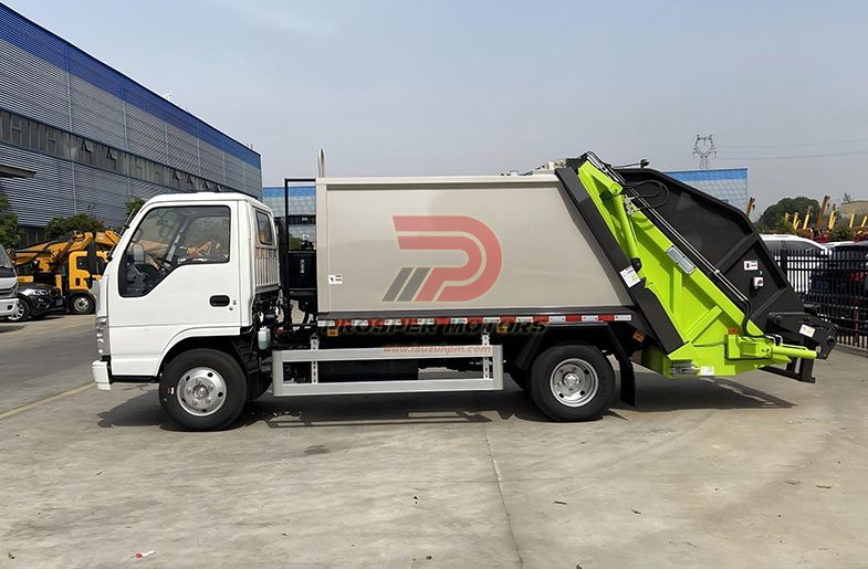 ISUZU NKR 4CBM TRASH BRUCKS