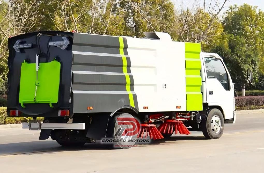 ISUZU NKR 4X2 3000 LITERS รถกวาดถนน