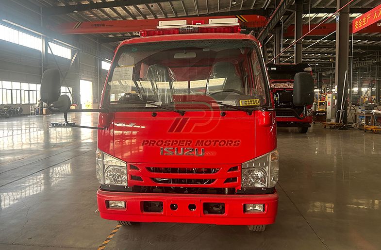 ISUZU NKR فائر ریسکیو گاڏي