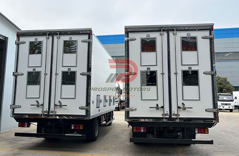 ISUZU 4x2 NKR 2.5L 3TON 3000 kigs Mai ɗaukar kaya