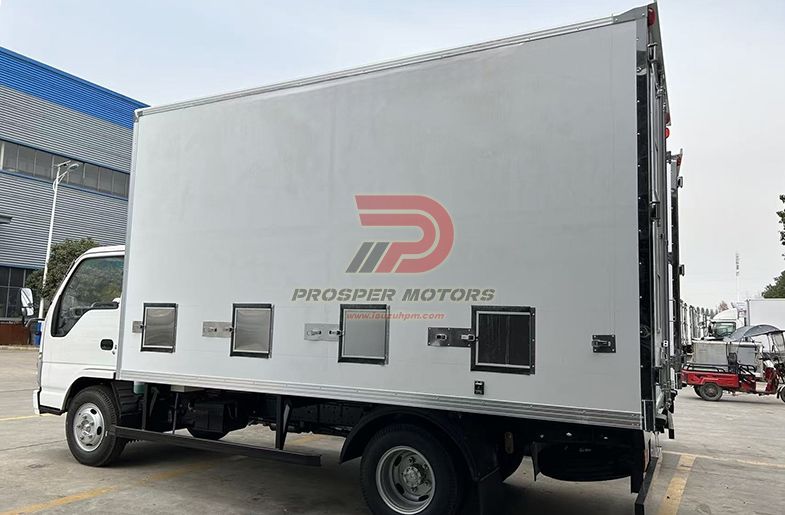 ISUZU 4x2 NKR 2.5L 3TON 3000 kigs Mai ɗaukar kaya