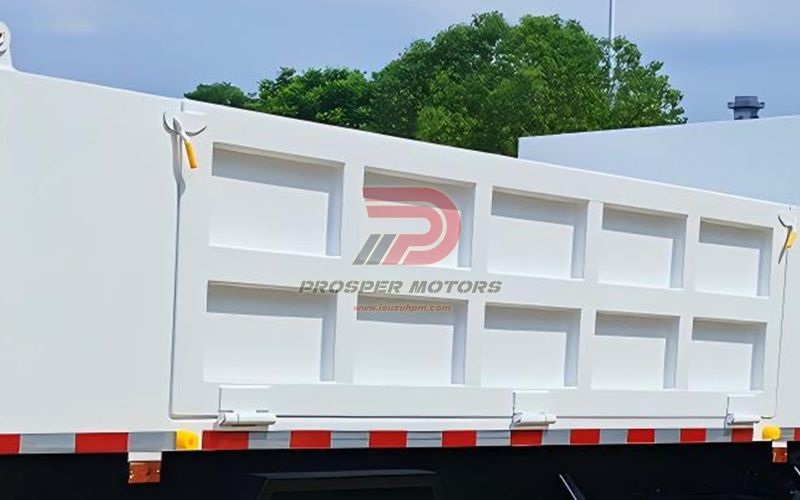 Características del camión volquete pequeño ISUZU NPR 4X2 4JH1 QINGLING