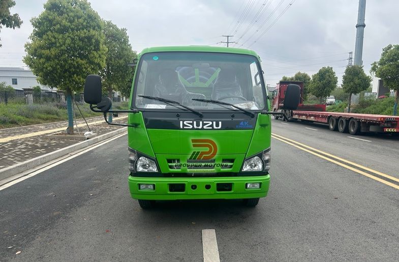 ISUZU QKR 4X2 3LITERS 3M³ SEWAGE SUCTION TRUCK