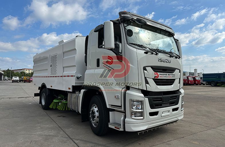 ISUZU 4x2 GIGA 5,2 l 3000 l vody a 7 000 l prachu Nákladní automobil pro čištění ulic