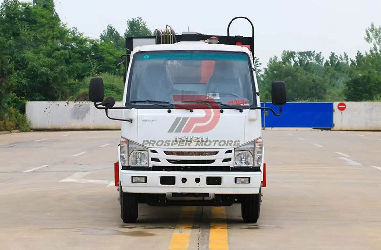 ISUZU 4X2 NKR 120hp 3TON 3 cubic 3m³ mini city compactor truck