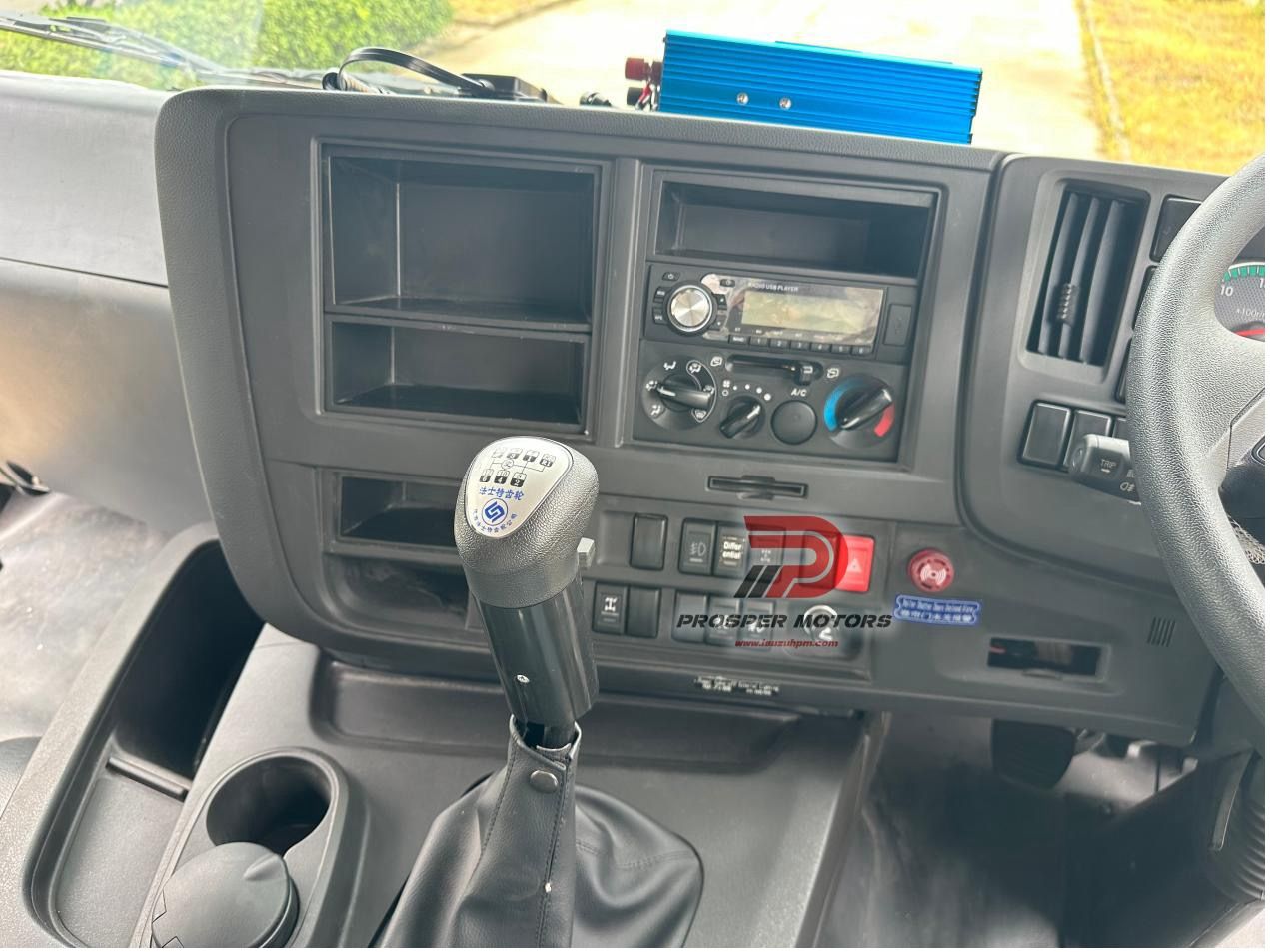 Isuzu GIGA CYZ77P dekstramana stira fajro-kamiono-5.jpg