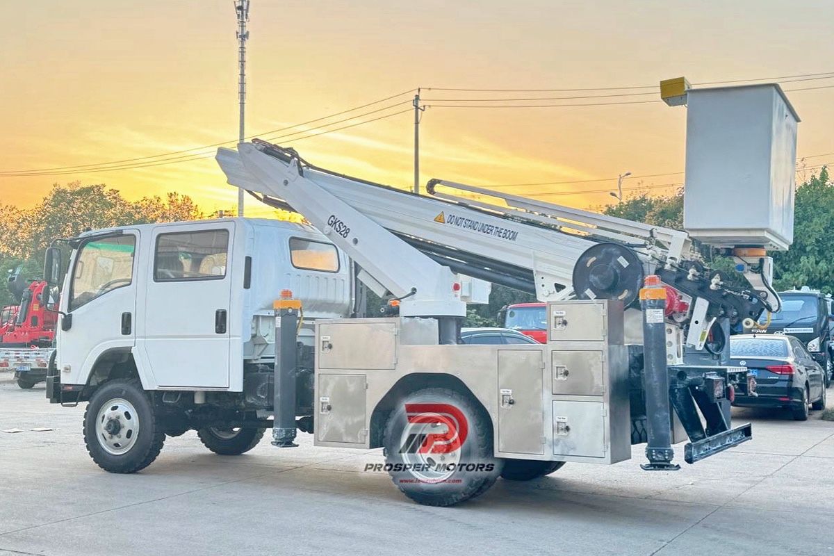 Isuzu NPS 4x4 سکوی کار هوایی کامیون 3(1).JPG