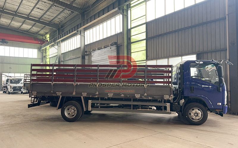 Military truck body assembly