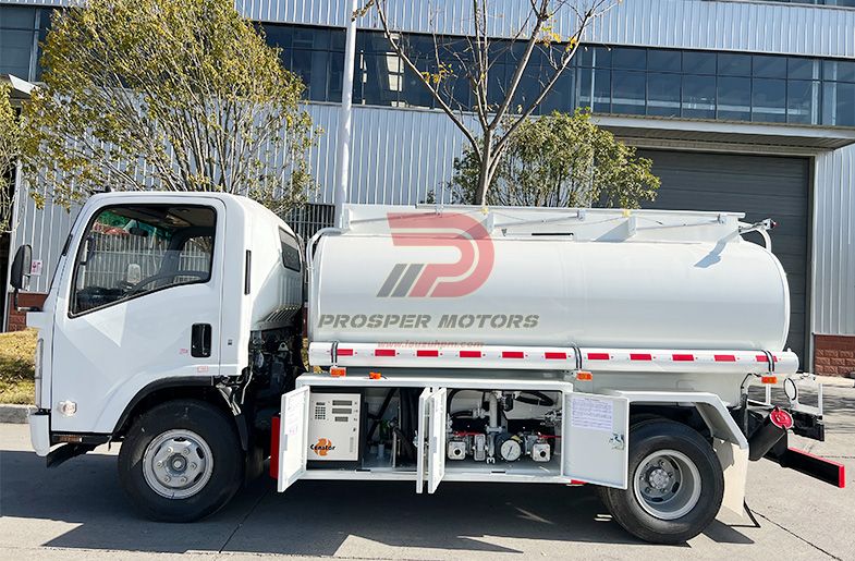 ISUZU 4X2 NPR 6000L Gaari Shidaal ah