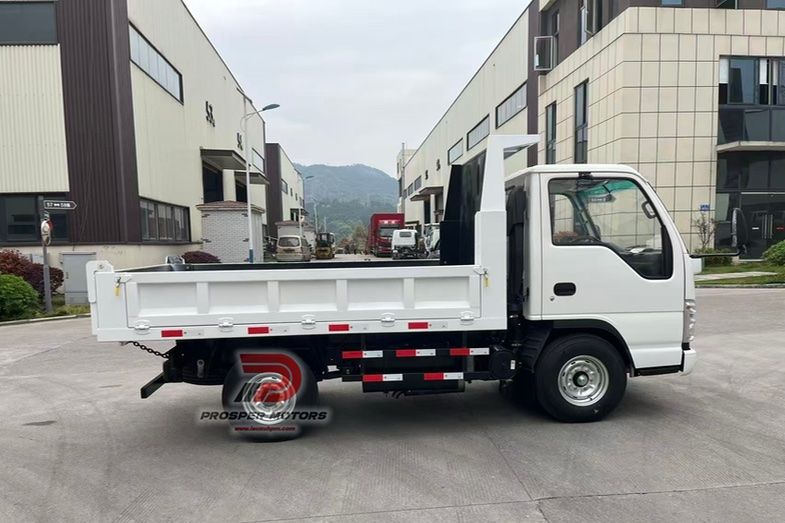 KAMION KAMION QINGLING ISUZU NKR 4X2 4W 3CBM