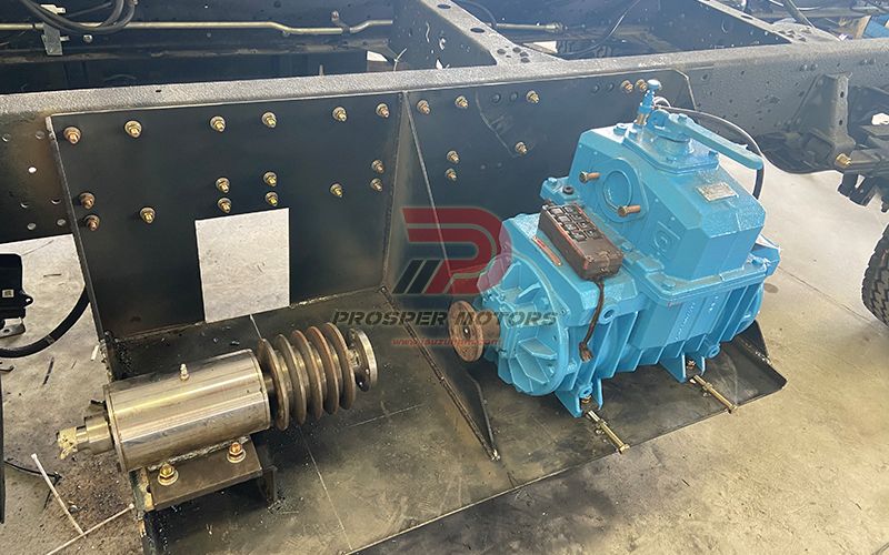Vacuum pump installation