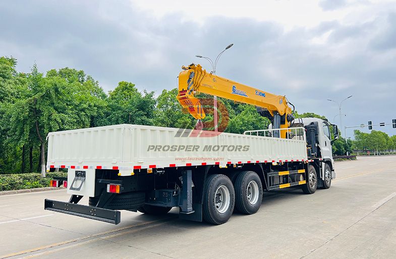 ISUZU CYH GIGA 8X4 16T STARGHT ARM BOOM KRAANVRAGMOTOR