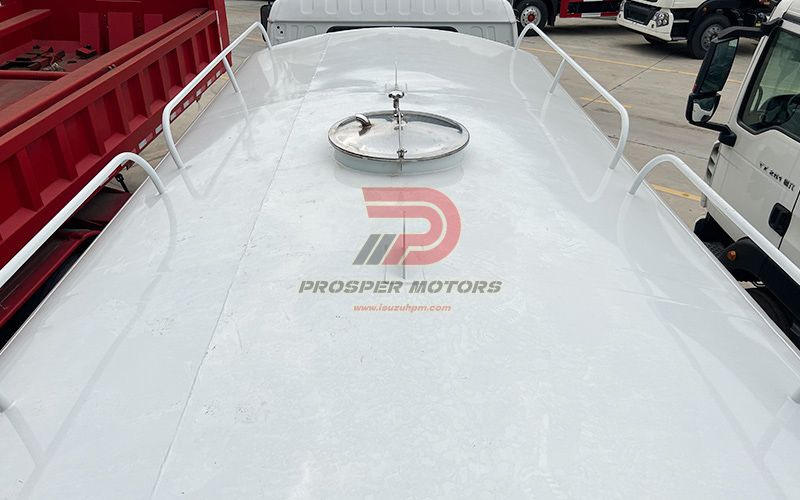 FTR 4X2 اسٽينلیس واٽر ٽرڪ جون خاصيتون